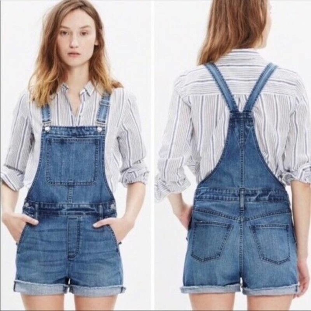 Madewell Adirondack Overall Shorts in Dawkins Denim Shortalls